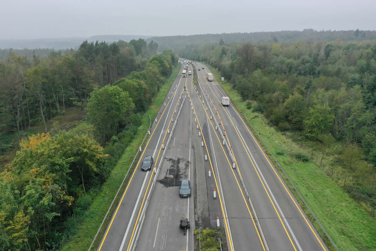 Pavement markings in road work zones