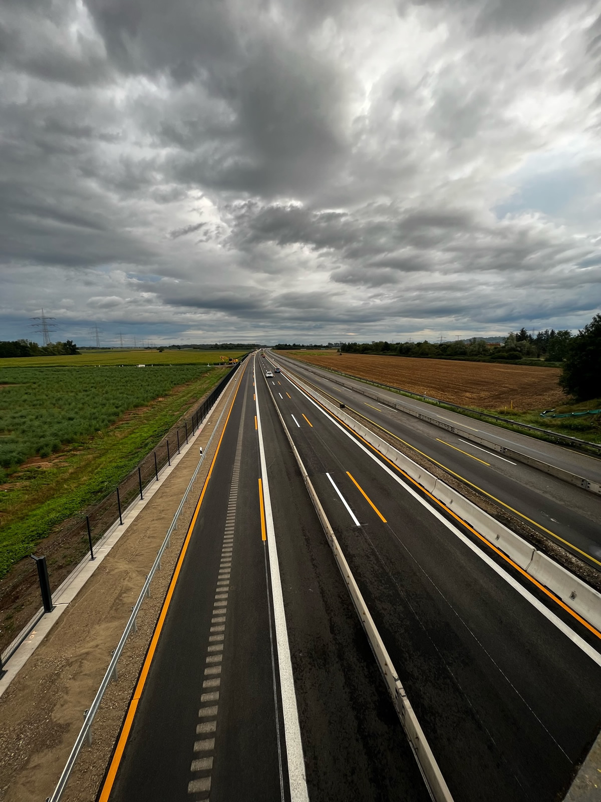 Pavement markings in road work zones